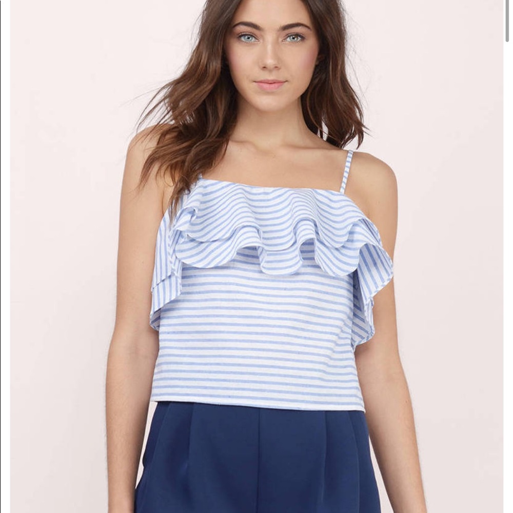 Line and dot stripe crop top